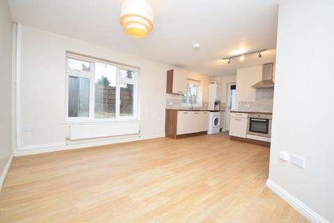 2 bedroom apartment to rent, Birdbush Avenue, Essex CB11