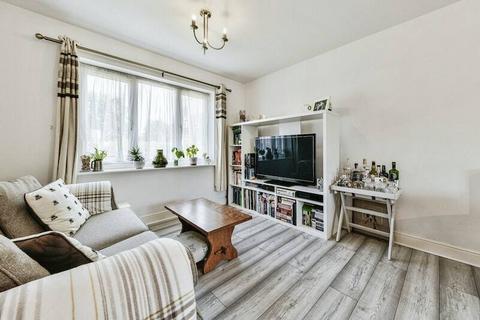 7 Braeburn Walk, Royston, SG8 5LY