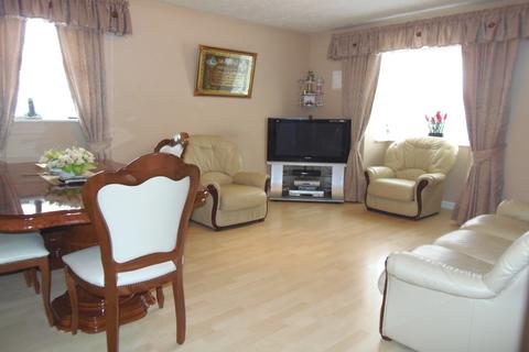 2 bedroom apartment to rent, Bluebell Way, Essex IG1
