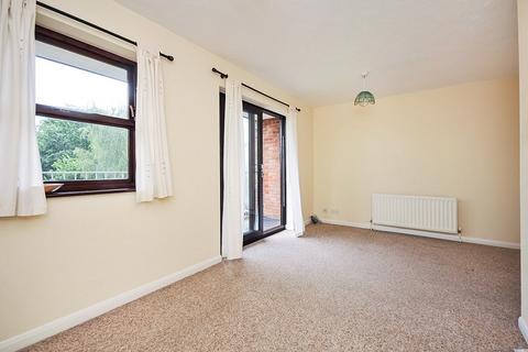 Studio to rent, Brackley Road, Kent BR3