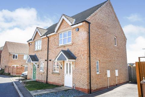 2 bedroom semi-detached house to rent, Spire Close, Lincoln LN1