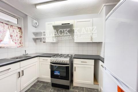 3 bedroom apartment to rent, SE17