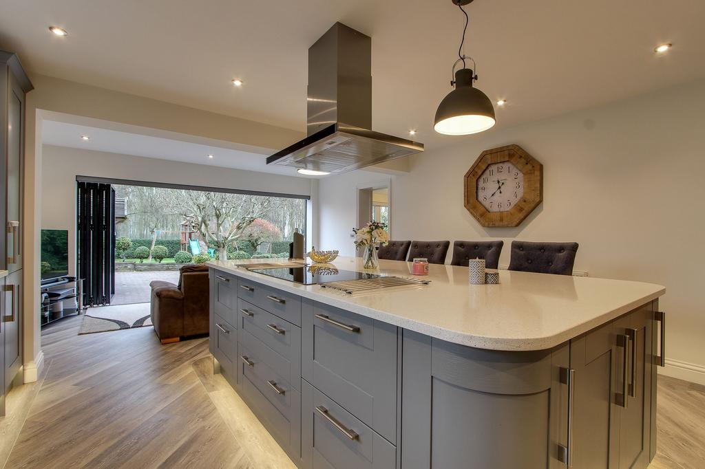 Kitchen/Family Room