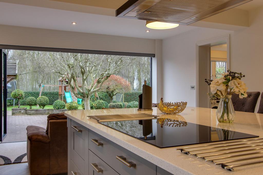 Kitchen/Family Room