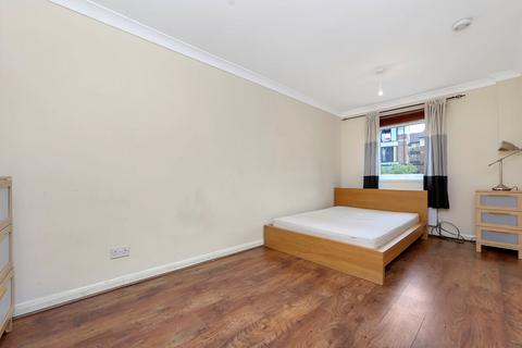 5 bedroom townhouse to rent, Barnfield Place, Canary Wharf,London E14