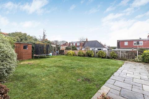2 Bonham Close, Belvedere, DA17 5DZ