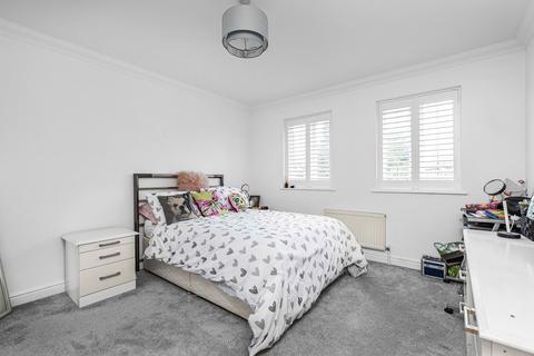 2 Bonham Close, Belvedere, DA17 5DZ