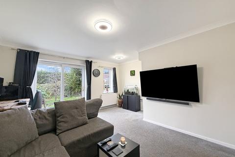 3 bedroom end of terrace house for sale, Yewtree Grove, Ipswich IP5