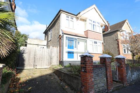 3 bedroom detached house for sale, High View Avenue, Grays