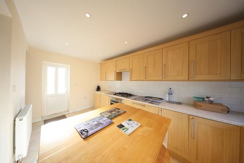 3 bedroom detached house for sale, High View Avenue, Grays