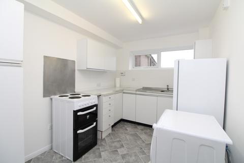 2 bedroom flat to rent, Nicholas Court, Burnt Ash Hill, Lee , SE12