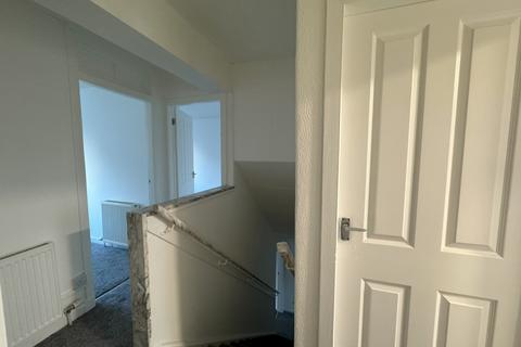 3 bedroom maisonette to rent, West Buchanan Place, Paisley, Renfrewshire, PA1