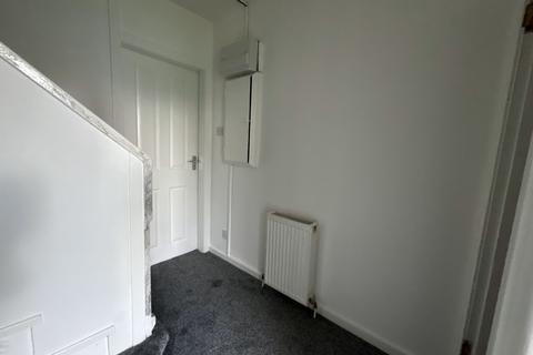 3 bedroom maisonette to rent, West Buchanan Place, Paisley, Renfrewshire, PA1