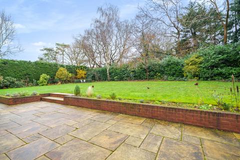 4 bedroom detached house for sale, Giffards Meadow, Farnham, Surrey, GU9