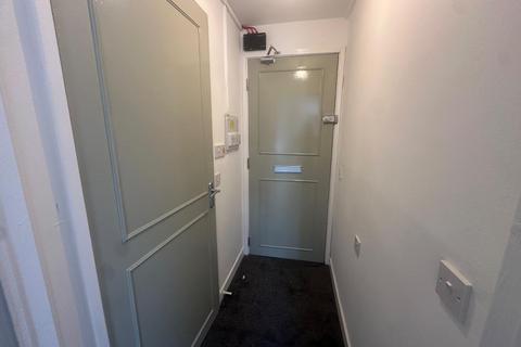 1 bedroom flat to rent, Watts Moses House