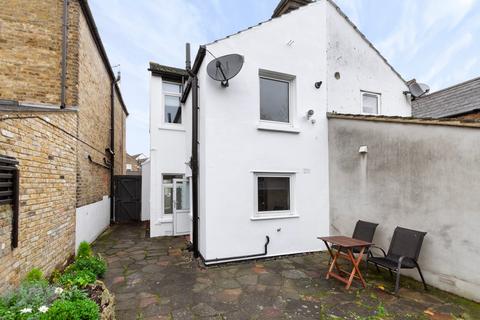 8 Clarence Crescent, Sidcup, DA14 4DF