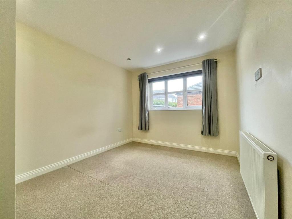Bedroom 3 (Ground Floor)