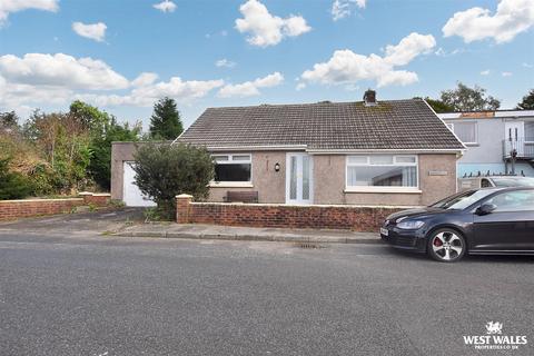 2 bedroom detached bungalow for sale, Station Road, Kilgetty