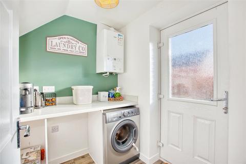 20 Collins Close, Langport, TA10 9FG