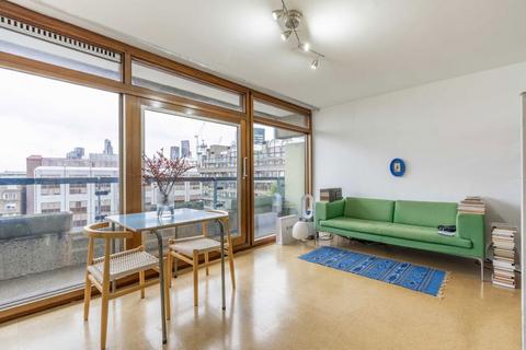 Studio to rent, Breton House, London EC2Y