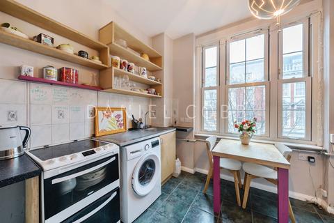 2 bedroom flat for sale, Devon Mansions, Tooley Street, SE1