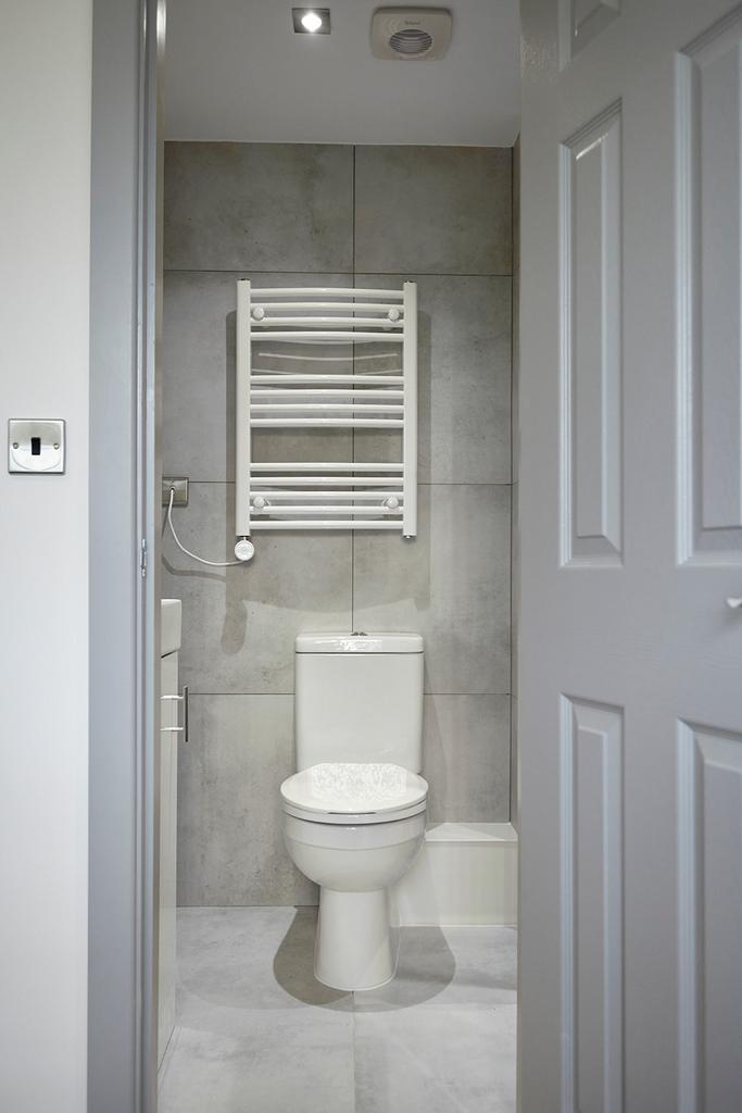 Bedroom A En suite