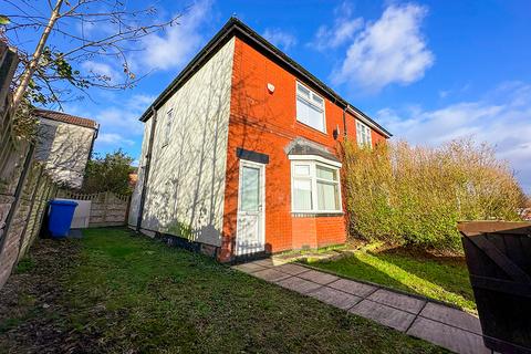 2 bedroom semi-detached house for sale, Broadhurst Avenue, Manchester M27