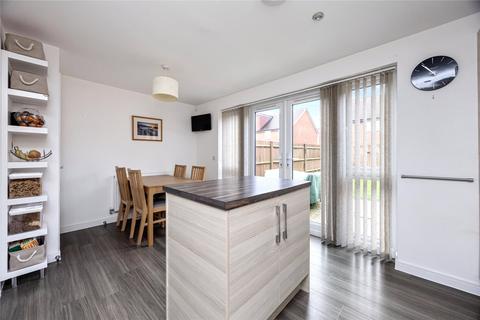 3 bedroom semi-detached house for sale, Ernest Fitches Way, Littlehampton, West Sussex, BN17