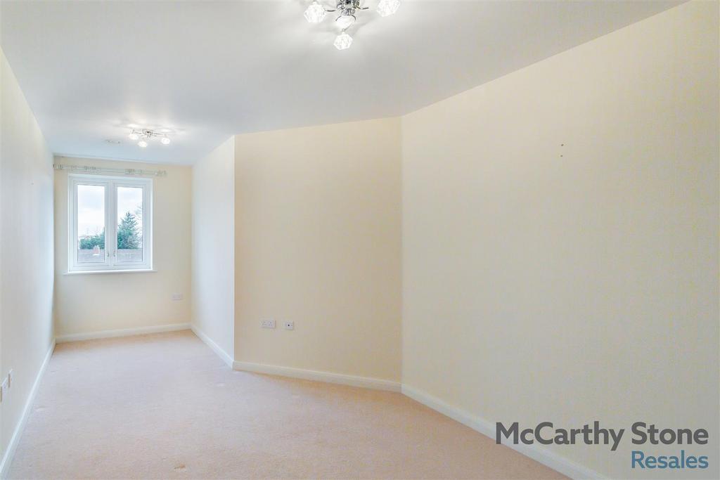 8630441-interior03.jpg