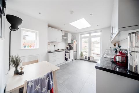 2 bedroom apartment for sale, Whittington Road, London,, N22