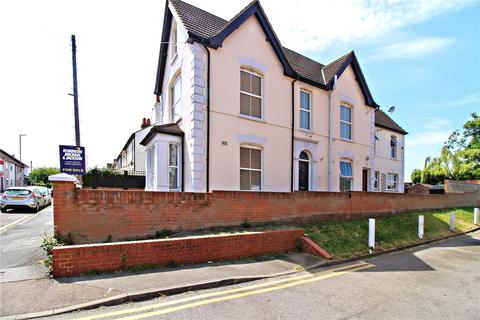 1 bedroom flat for sale, Station Road, Rainham, Gillingham, Kent, ME8