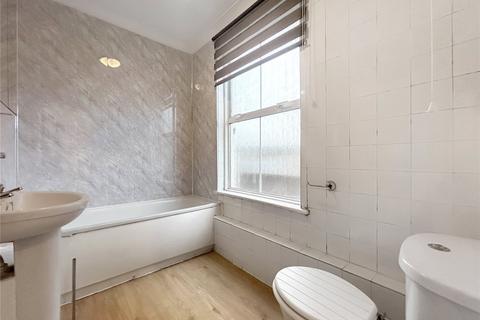 1 bedroom flat for sale, Station Road, Rainham, Gillingham, Kent, ME8