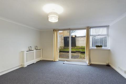 3 bedroom end of terrace house to rent, Ely Way, Thetford, IP24