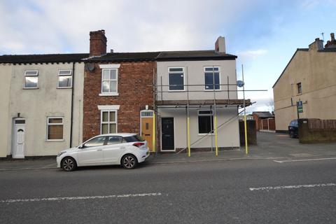 3 bedroom terraced house to rent, Castle Hill Road, Hindley