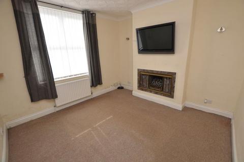 3 bedroom terraced house to rent, Barnsley Street, Springfield