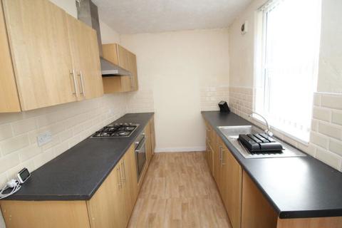 3 bedroom terraced house to rent, Wigan Lower Road, Standish Lower Ground