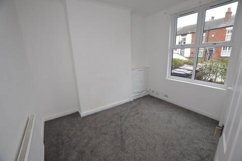 3 bedroom terraced house to rent, Preston Road, Standish