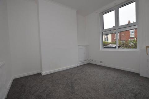 3 bedroom terraced house to rent, Preston Road, Standish