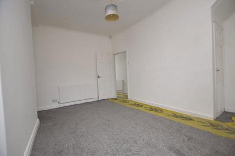 3 bedroom terraced house to rent, Preston Road, Standish