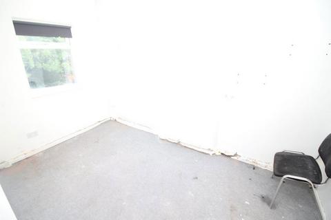 Property to rent, COMMERCIAL ROOMS/OFFICE SPACE, Atherton Road