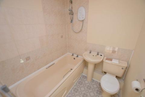 2 bedroom flat to rent, Redbrook Road, Wigan, Lancashire