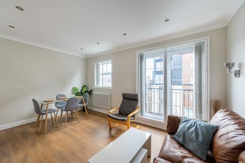 1 bedroom serviced apartment to rent, Dock Street, London E1