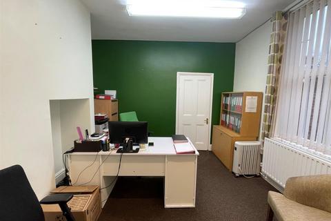 Office to rent, Duke Street, Darlington