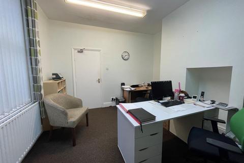 Office to rent, Duke Street, Darlington