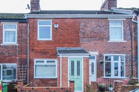 2 bedroom terraced house to rent, Carleton View, Pontefract, West Yorkshire, WF8