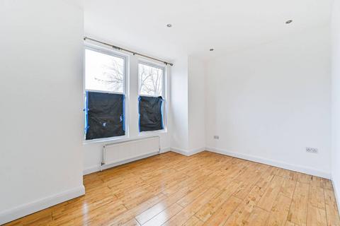 2 bedroom flat to rent, Sydenham Road, Croydon, CR0