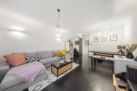 2 bedroom flat for sale, The Orchard Blackheath SE3