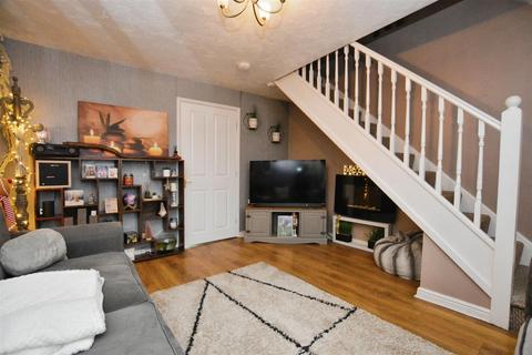 2 bedroom semi-detached house for sale, Nutwood View Scunthorpe North Lincolnshire