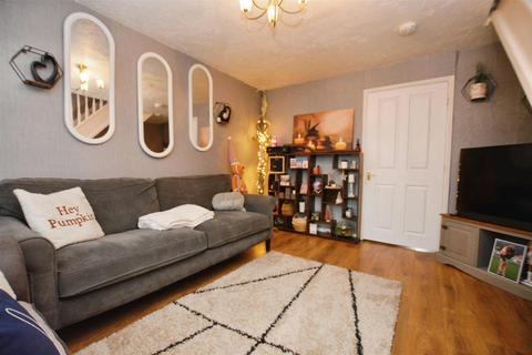 32 Nutwood View, Scunthorpe, DN16 3GN