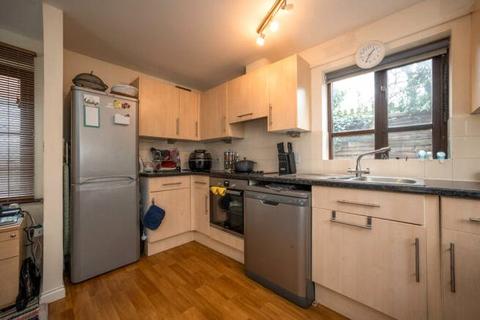 2 bedroom maisonette to rent, Mitford Close, Three Mile Cross, Reading, Berkshire, RG7